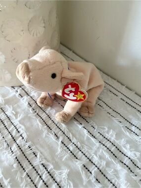 Ty Beanie Babies Knuckles the Pig 1999 Vintage Plush Collectible